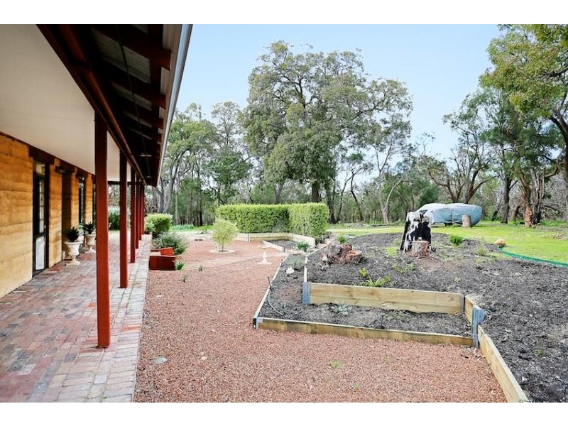 442 Mulga Drive, Parklands WA 6180