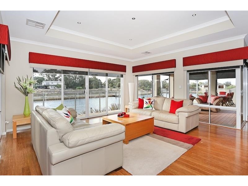 3 Cormorant Key, Wannanup WA 6210