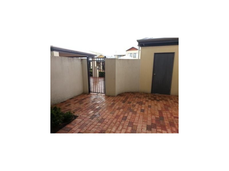 29/3 Piccolo Place, Halls Head WA 6210