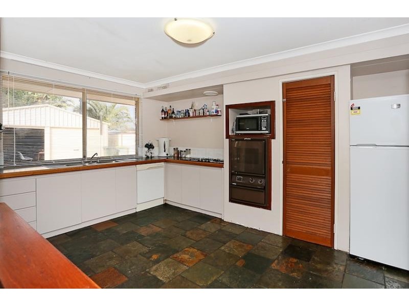 61 Sunningdale Chase, Meadow Springs WA 6210