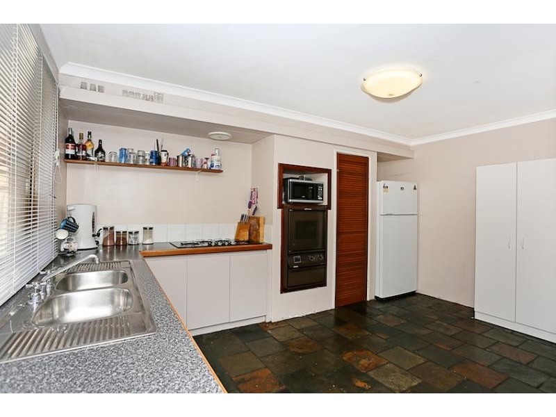 61 Sunningdale Chase, Meadow Springs WA 6210