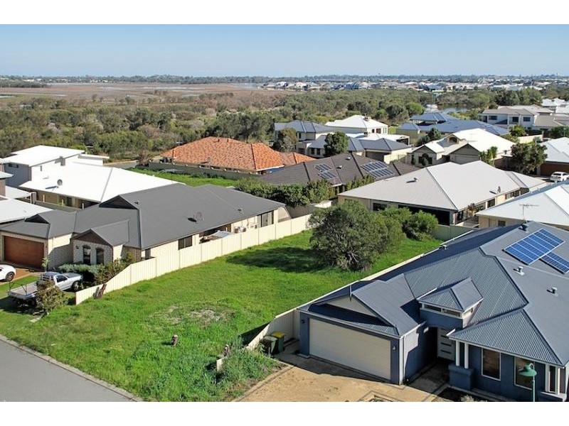 5 Nankeen Approach, Dudley Park WA 6210