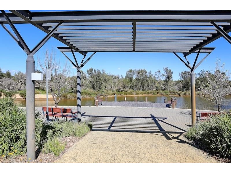 5 Nankeen Approach, Dudley Park WA 6210