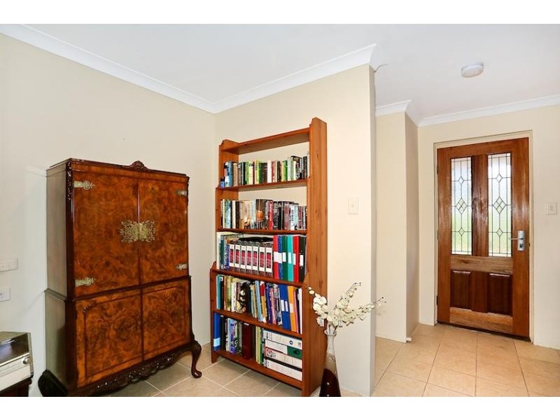 6 Bardoc Way, Greenfields WA 6210