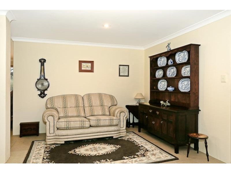 6 Bardoc Way, Greenfields WA 6210