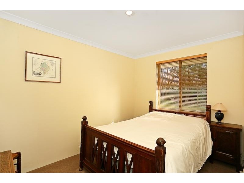 6 Bardoc Way, Greenfields WA 6210