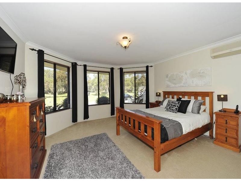 Halls Head WA 6210
