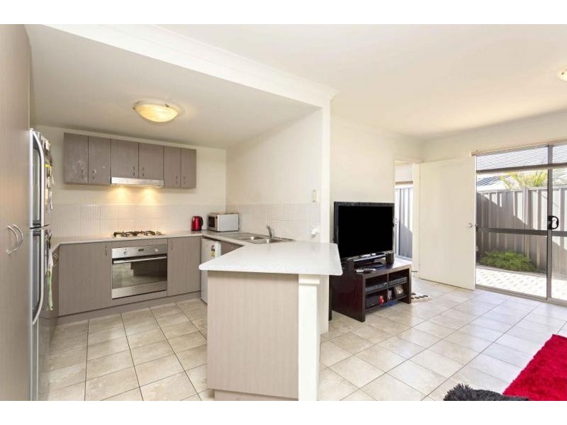 9/14 Wattleglen Avenue, Erskine WA 6210