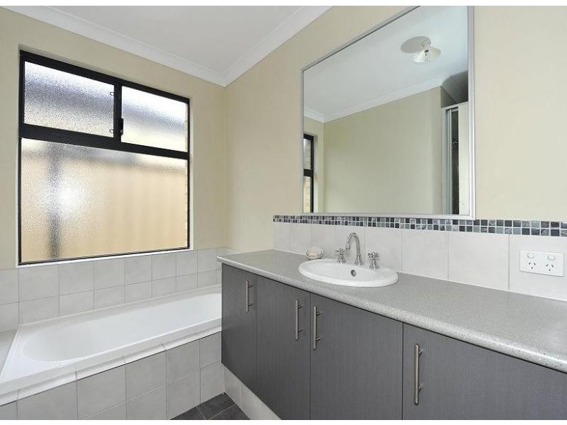 43/27 Meadow Springs Drive, Meadow Springs WA 6210