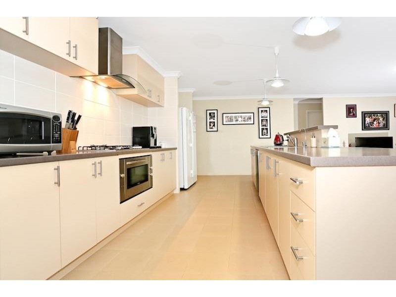 3 Harvest Chase, Madora Bay WA 6210