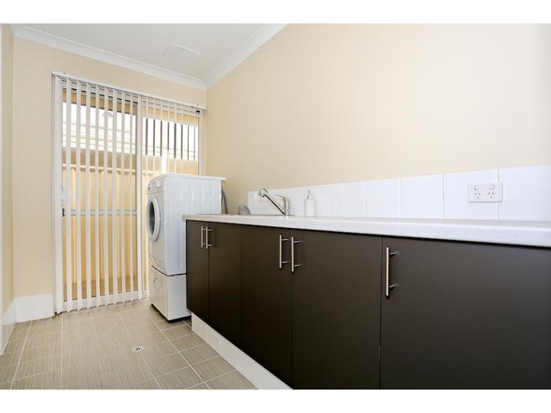 3 Harvest Chase, Madora Bay WA 6210