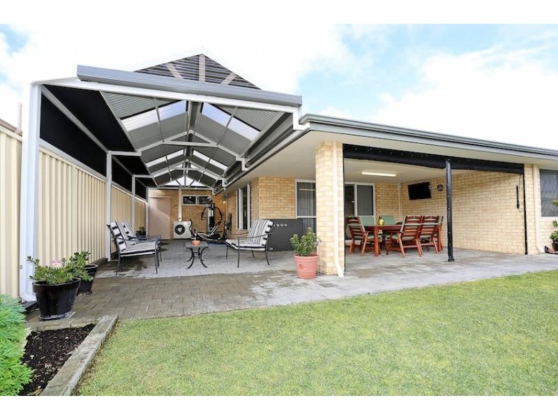 3 Harvest Chase, Madora Bay WA 6210