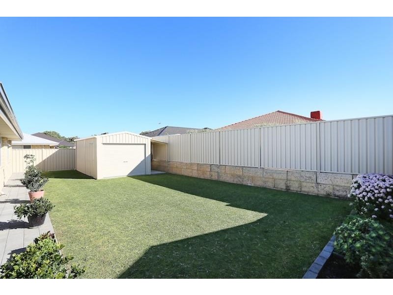 3 Harvest Chase, Madora Bay WA 6210