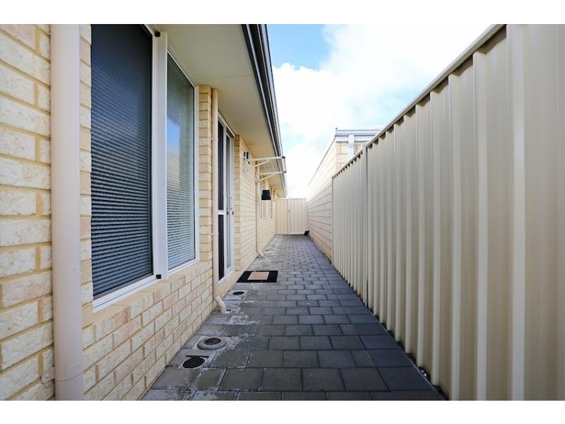 3 Harvest Chase, Madora Bay WA 6210