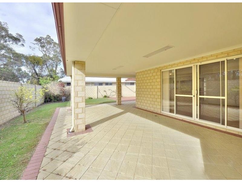 33 Cervantes Drive, Erskine WA 6210