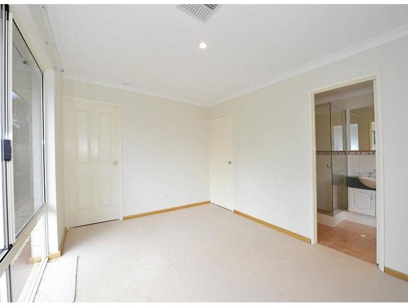 33 Cervantes Drive, Erskine WA 6210