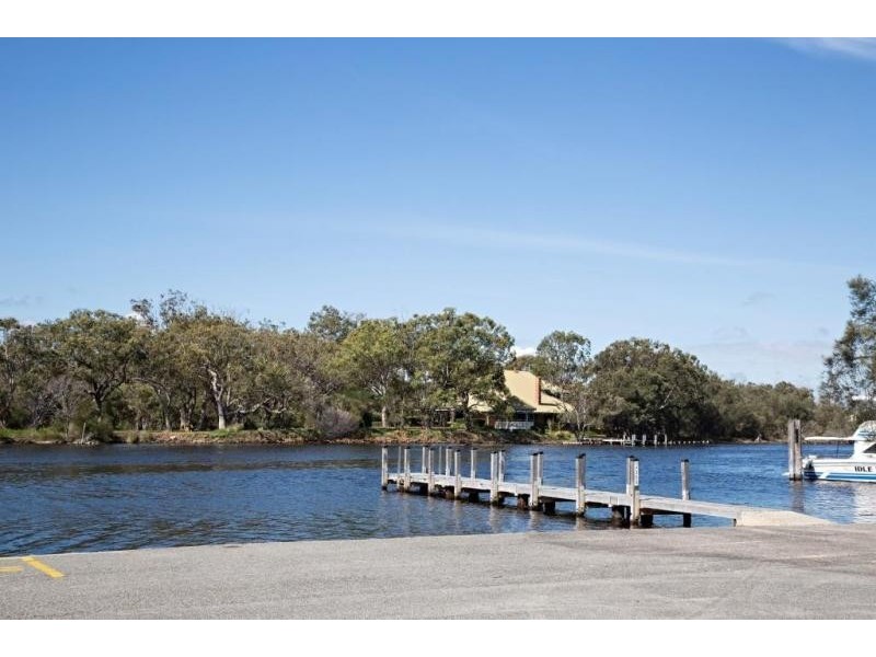 1 Nairn Road, Coodanup WA 6210