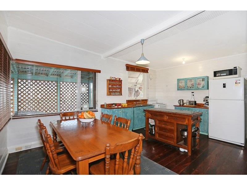 16 Albion Road, Madora Bay WA 6210