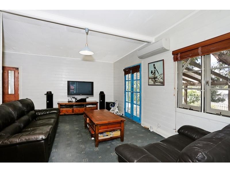 16 Albion Road, Madora Bay WA 6210