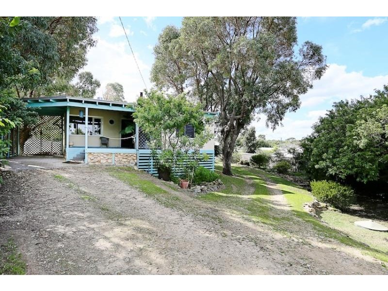 16 Albion Road, Madora Bay WA 6210