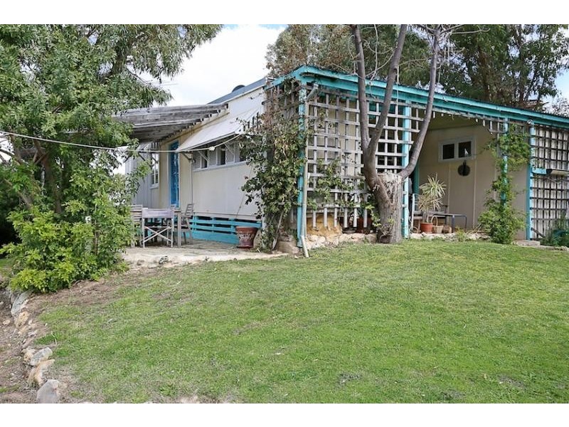 16 Albion Road, Madora Bay WA 6210