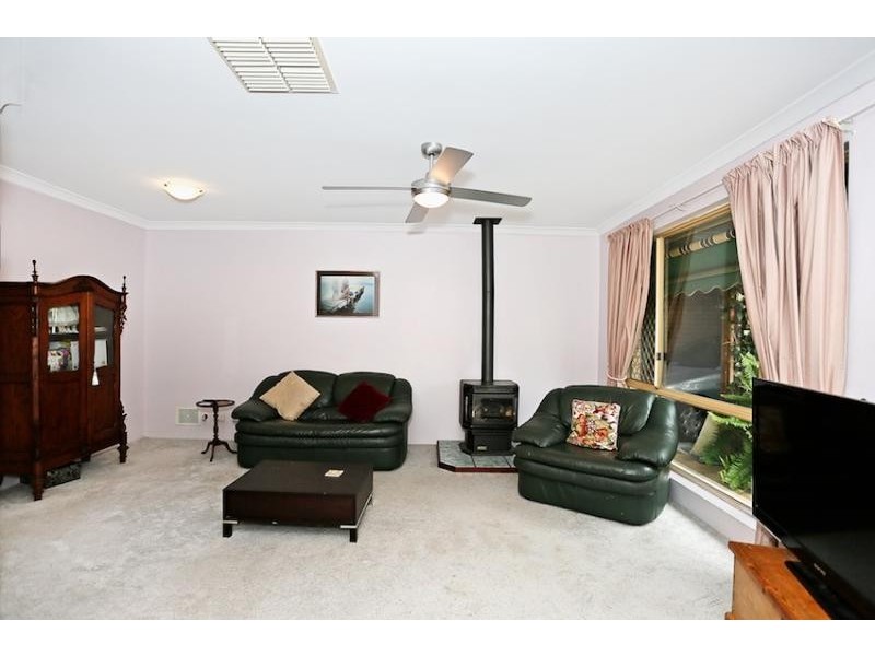 3a Esk Court, Greenfields WA 6210
