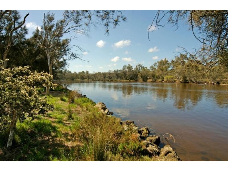 3a Esk Court, Greenfields WA 6210