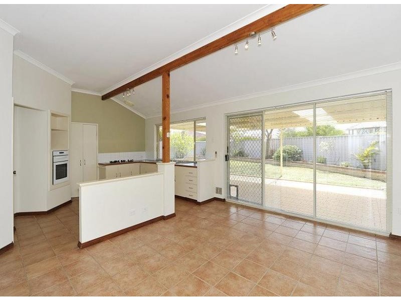 14 Cuvier Place, San Remo WA 6210