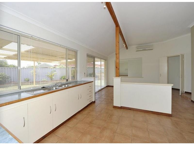 14 Cuvier Place, San Remo WA 6210