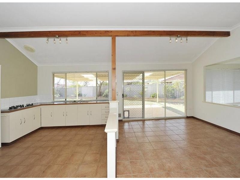 14 Cuvier Place, San Remo WA 6210