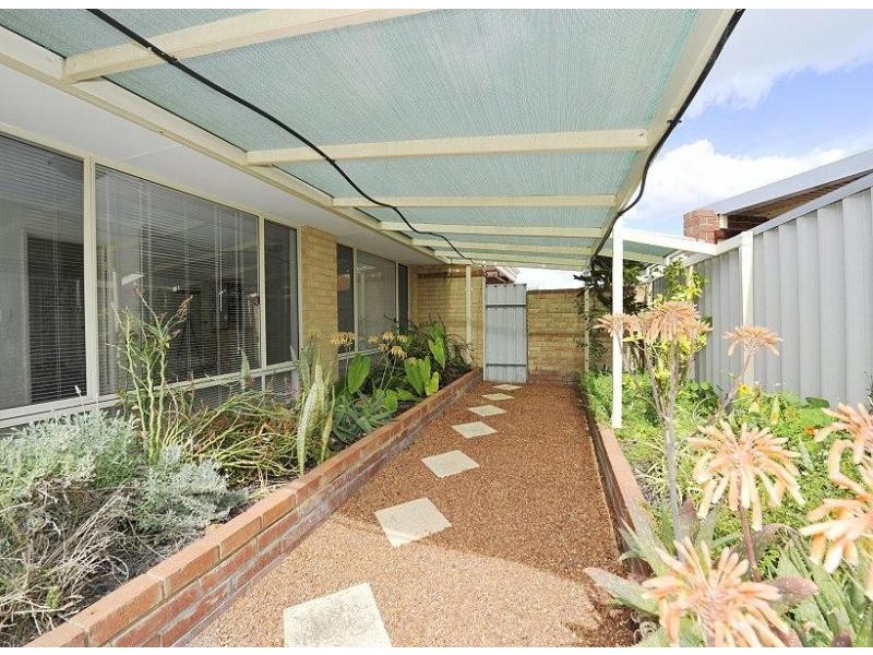 14 Cuvier Place, San Remo WA 6210