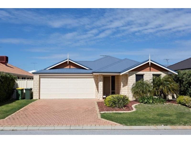 16 Heyerdahl Way, Dudley Park WA 6210