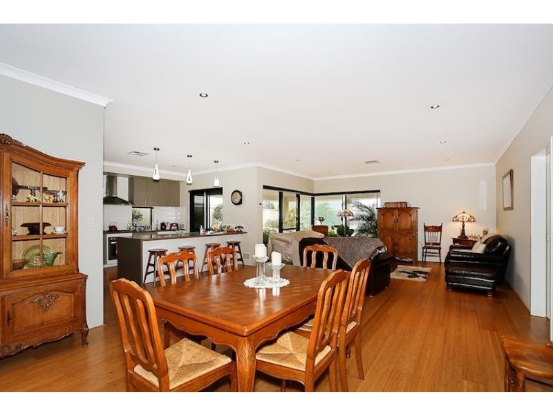 21 Abercrombie Rise, Madora Bay WA 6210