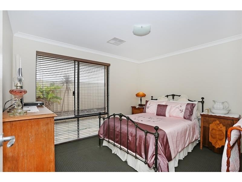 21 Abercrombie Rise, Madora Bay WA 6210