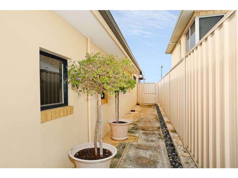 21 Abercrombie Rise, Madora Bay WA 6210