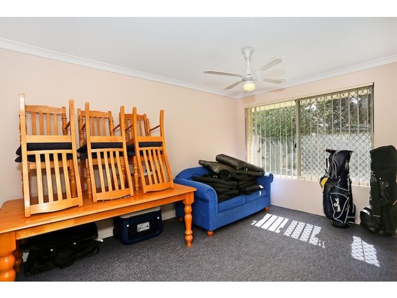 15 Brighton Place, Greenfields WA 6210