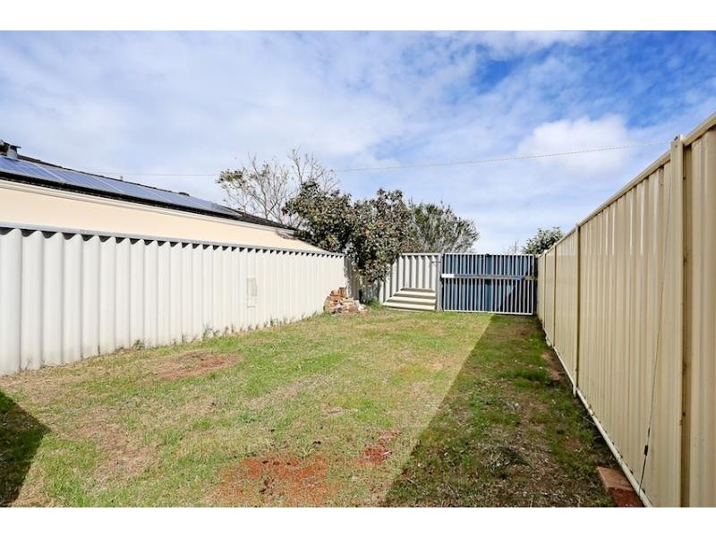 15 Brighton Place, Greenfields WA 6210