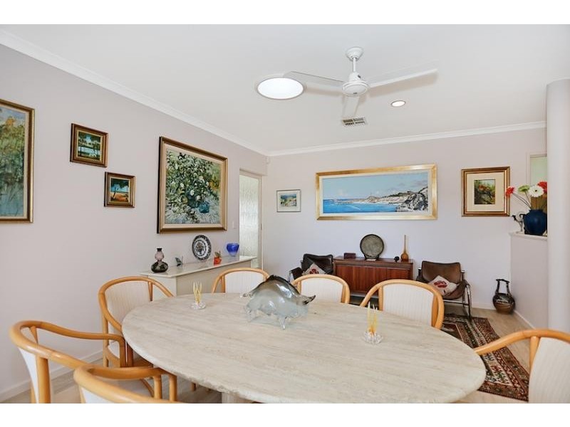 16 Quayside Close, Halls Head WA 6210