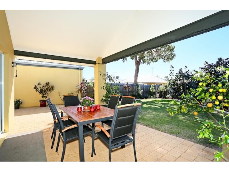 23 Pacifica Way, Dudley Park WA 6210