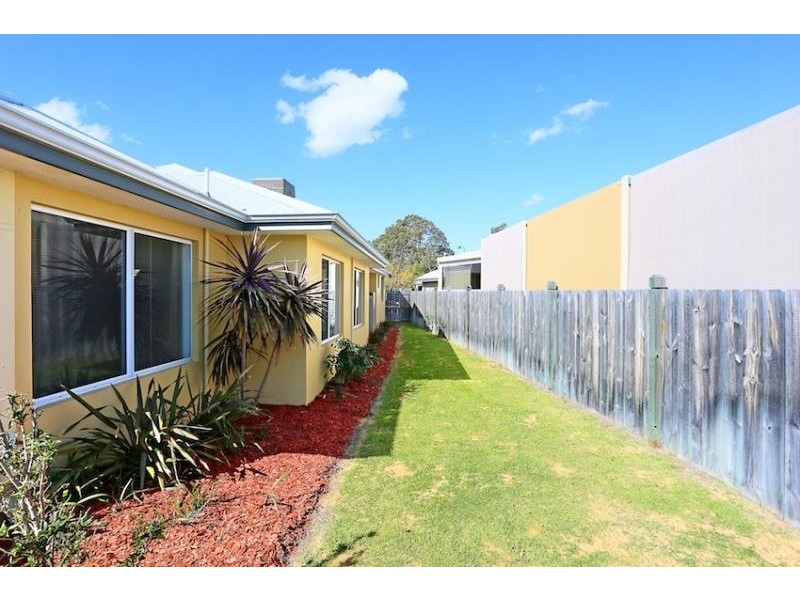 23 Pacifica Way, Dudley Park WA 6210
