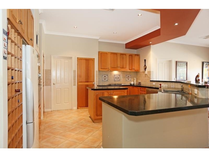 17 Fairborn Retreat, Meadow Springs WA 6210