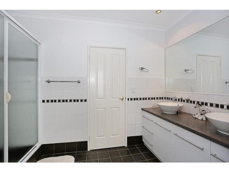 17 Fairborn Retreat, Meadow Springs WA 6210