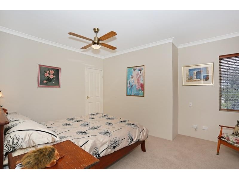 17 Fairborn Retreat, Meadow Springs WA 6210