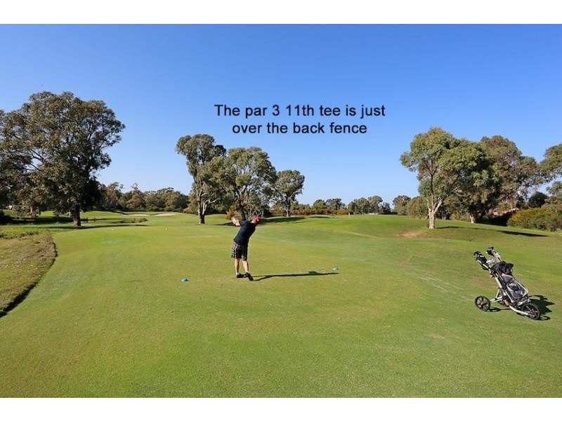 17 Fairborn Retreat, Meadow Springs WA 6210