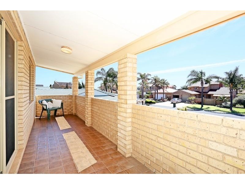 14 Ashburton Close, Dudley Park WA 6210