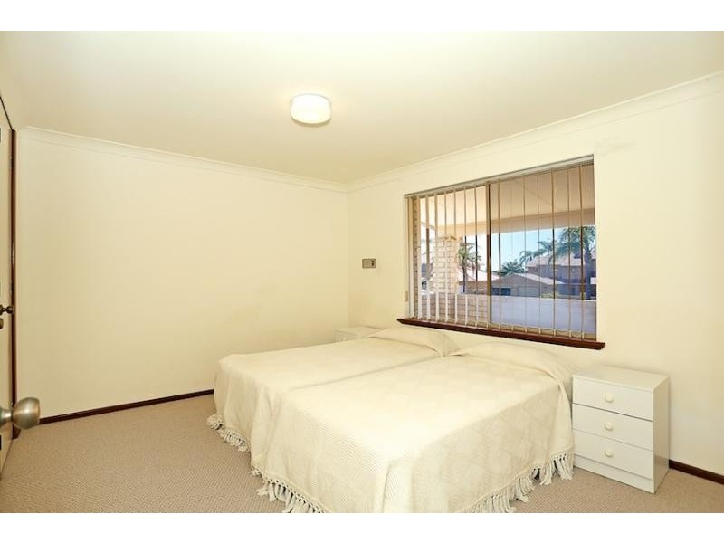 14 Ashburton Close, Dudley Park WA 6210