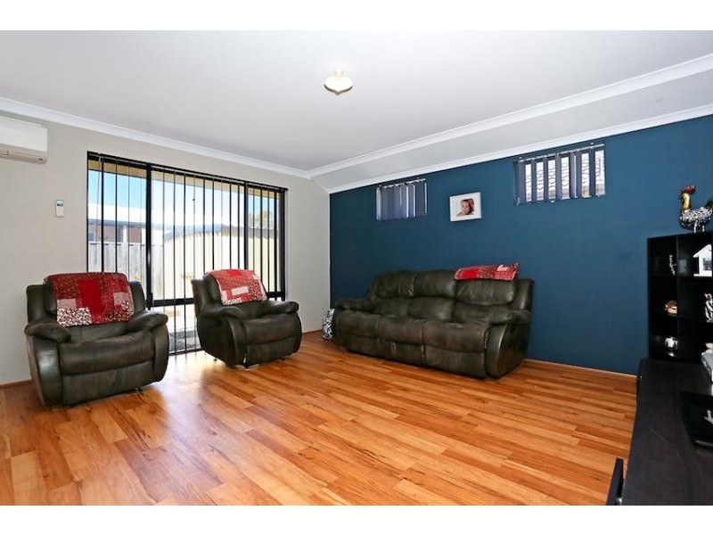 94 Oakleigh Drive, Erskine WA 6210