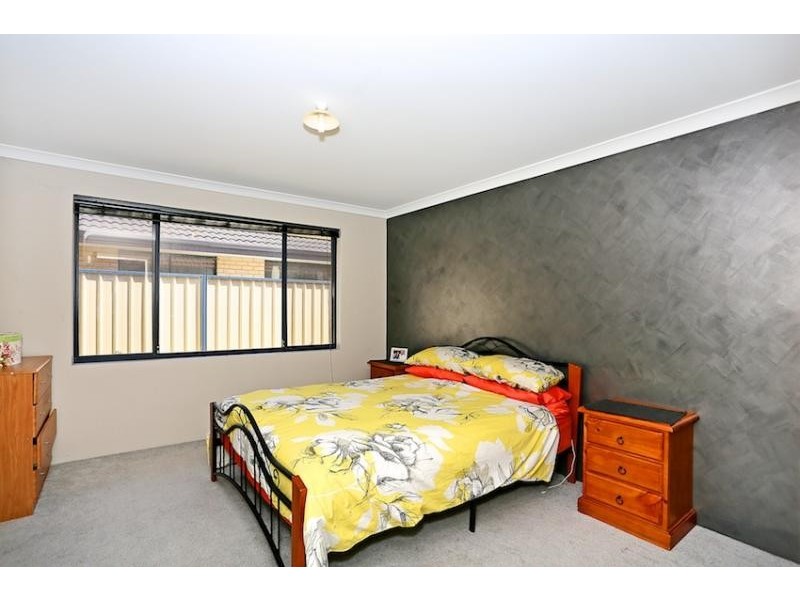 94 Oakleigh Drive, Erskine WA 6210