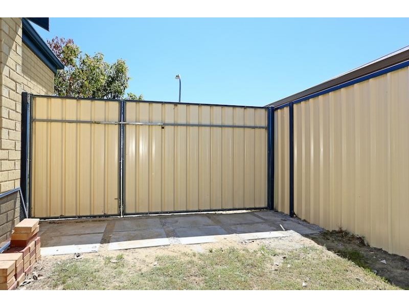 94 Oakleigh Drive, Erskine WA 6210