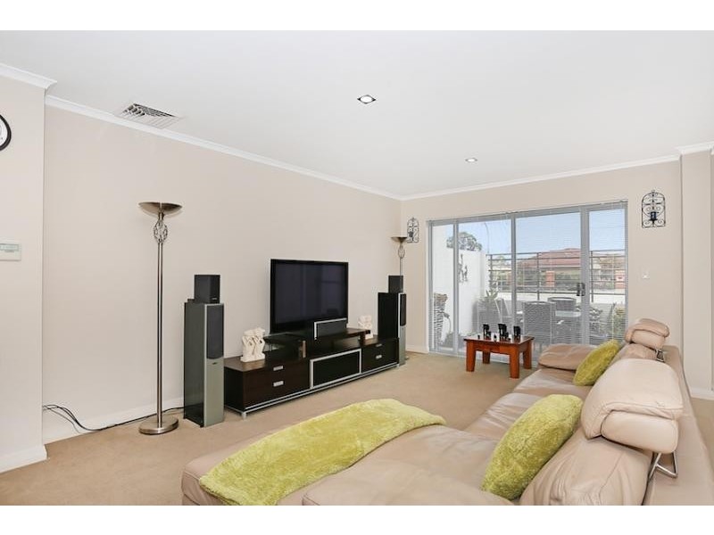 28/5 Bower Drive, Erskine WA 6210